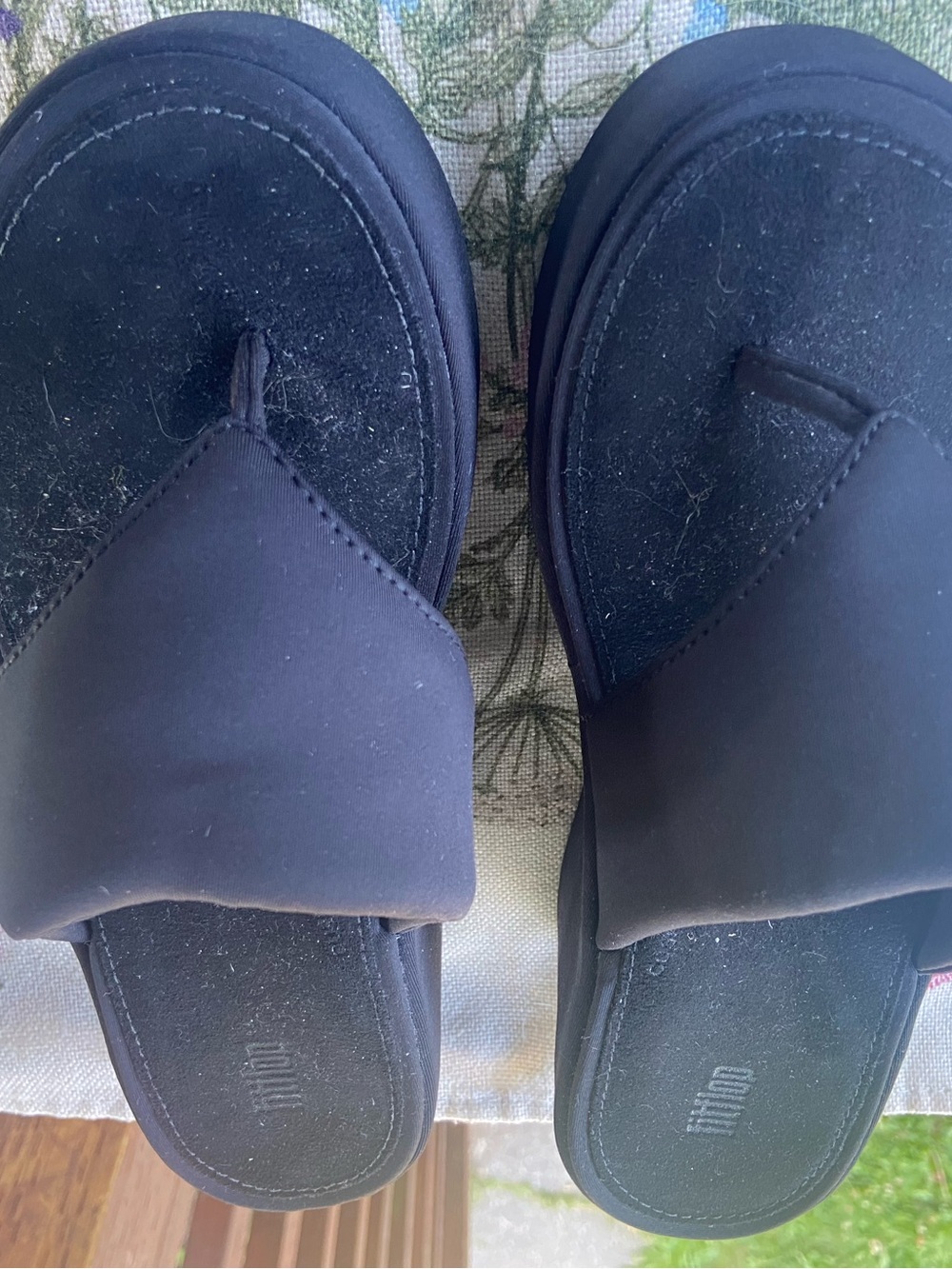 Fitflop Black Slide Sandals - Cushioned Thong Comfort